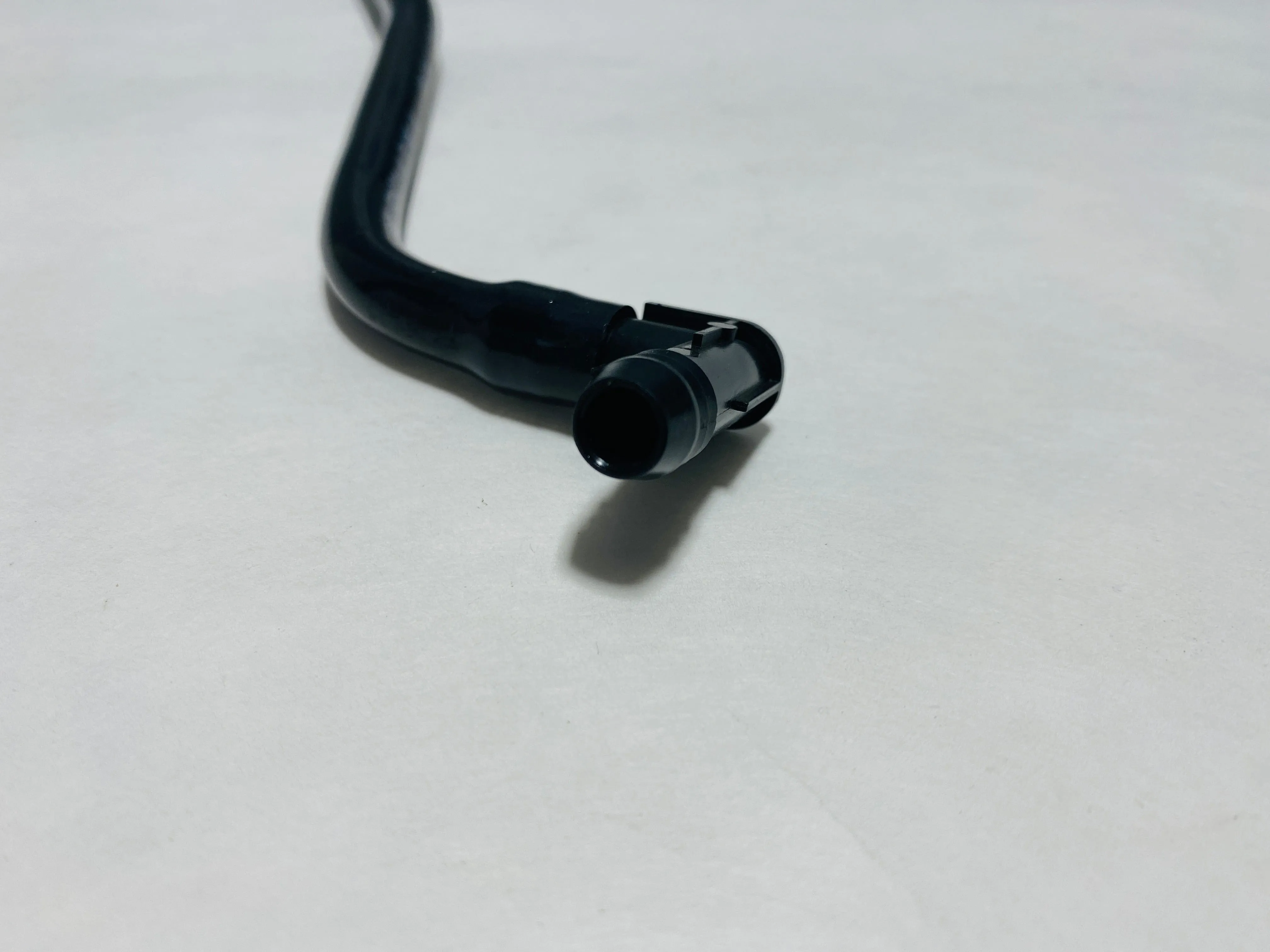 2011-2014 Ford Edge 3.7 or 3.5 Manifold Vacuum Supply Tube Hose With Connector