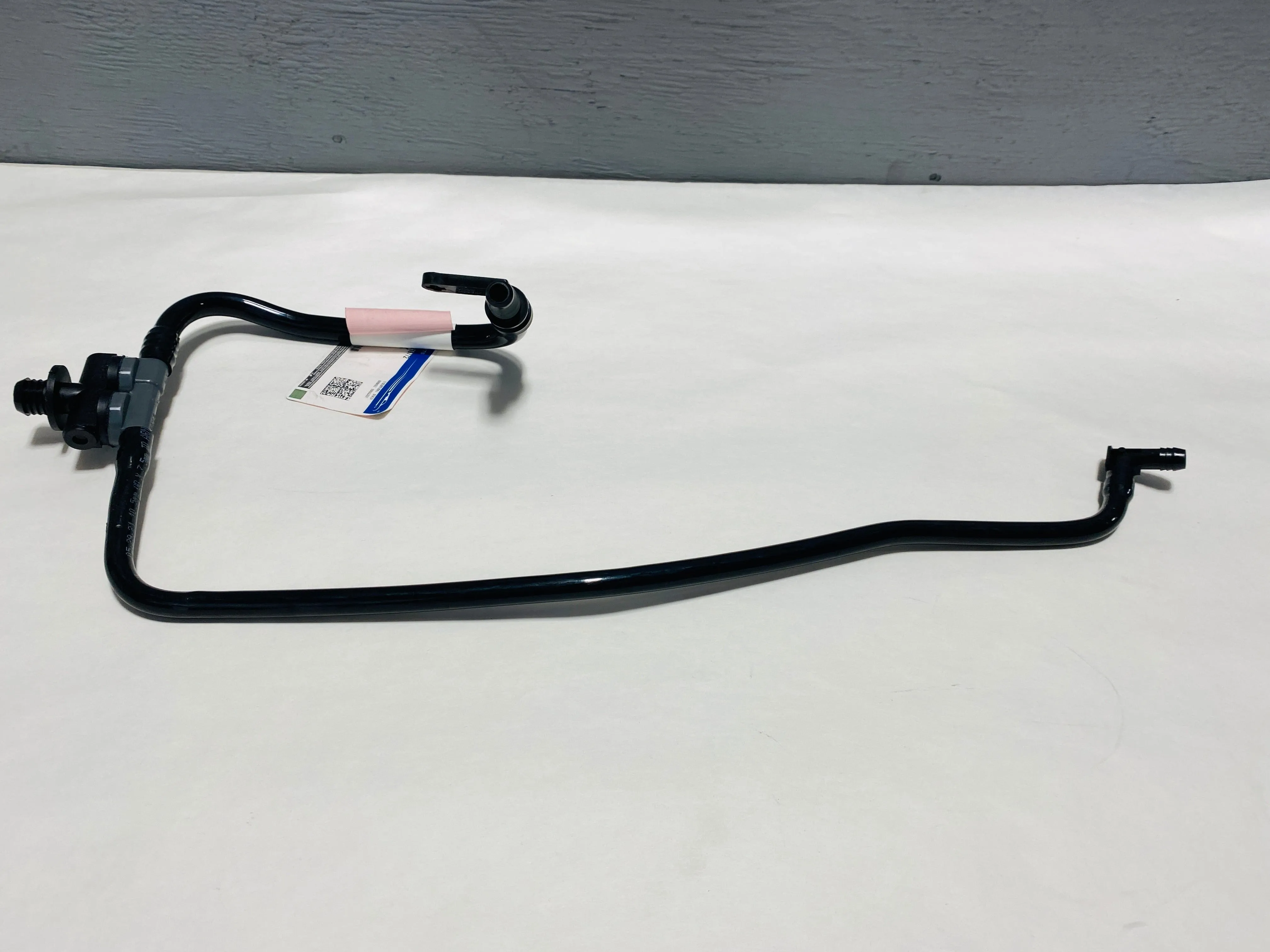 2011-2014 Ford Edge 3.7 or 3.5 Manifold Vacuum Supply Tube Hose With Connector