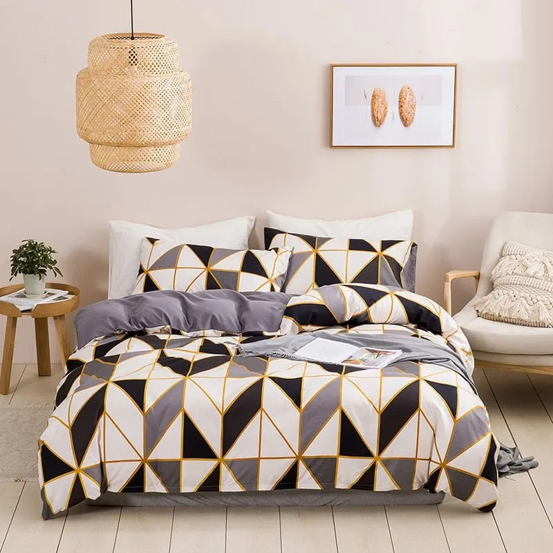 Geometric Print Queen Bedding Set