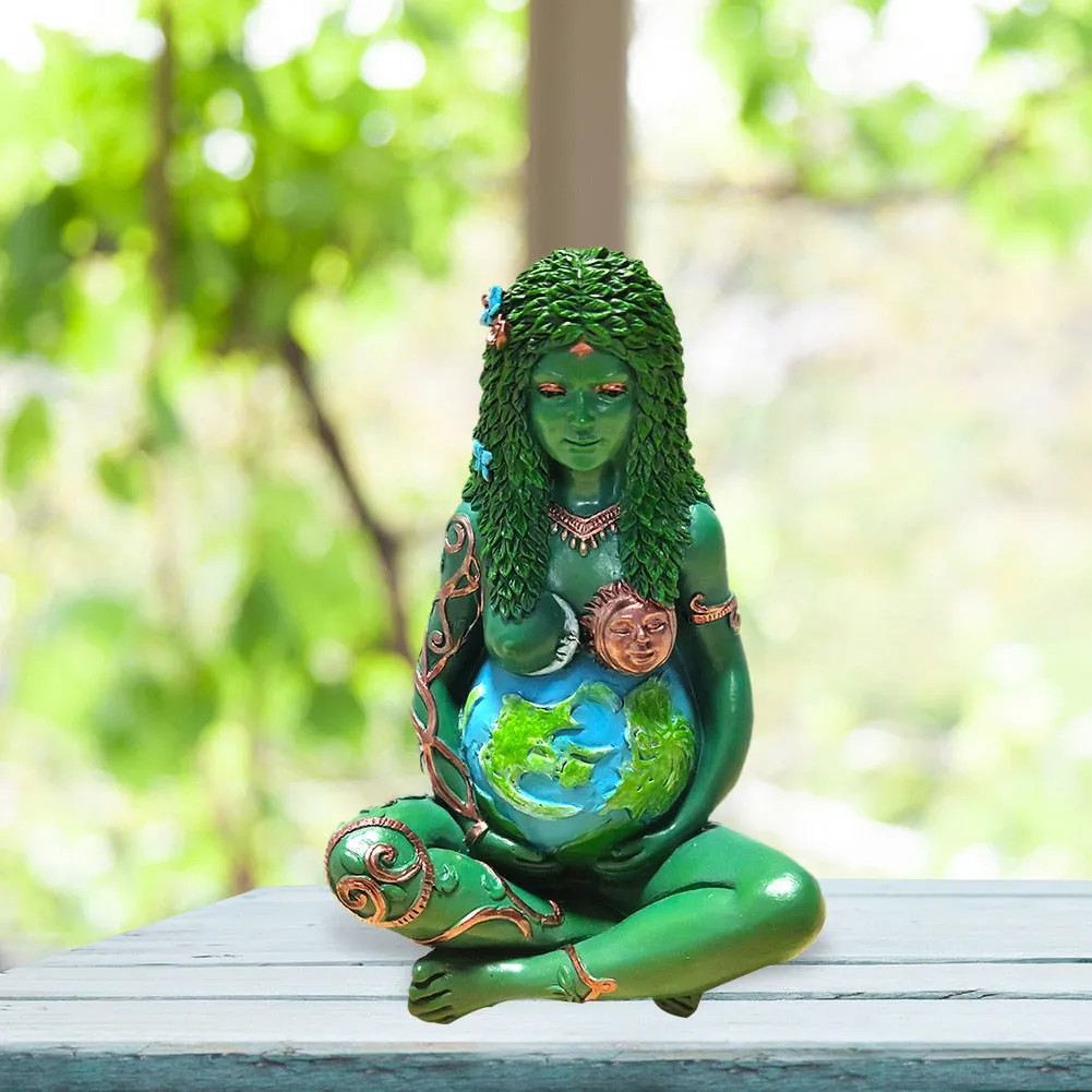 Ghia Mother Earth Resin Statue: Three Dimensional Art Decor for Home and Garden