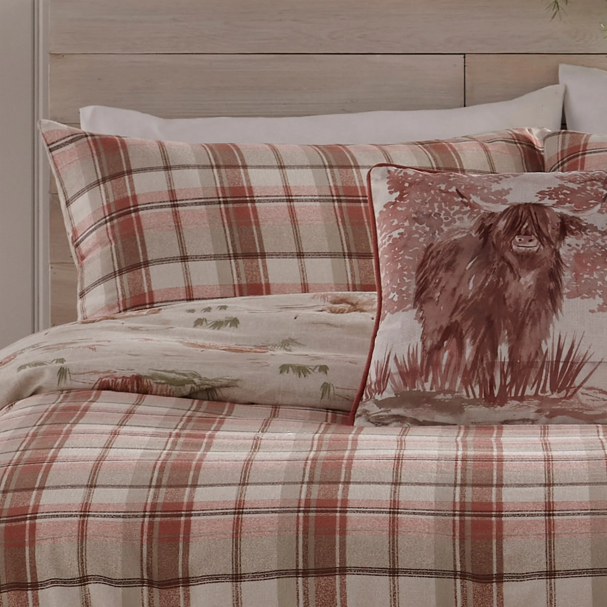 Hanson Highland Cow Duvet Cover Set by Dreams & Drapes Lodge in Terracotta