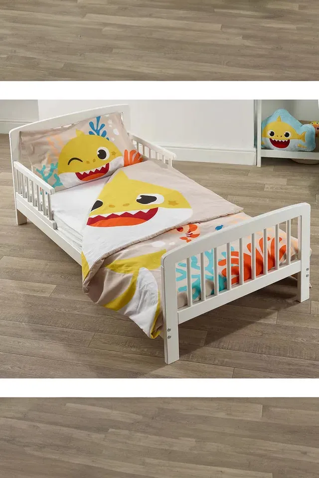 Kinder Valley Assorted Baby Shark Toddler Bedding Set