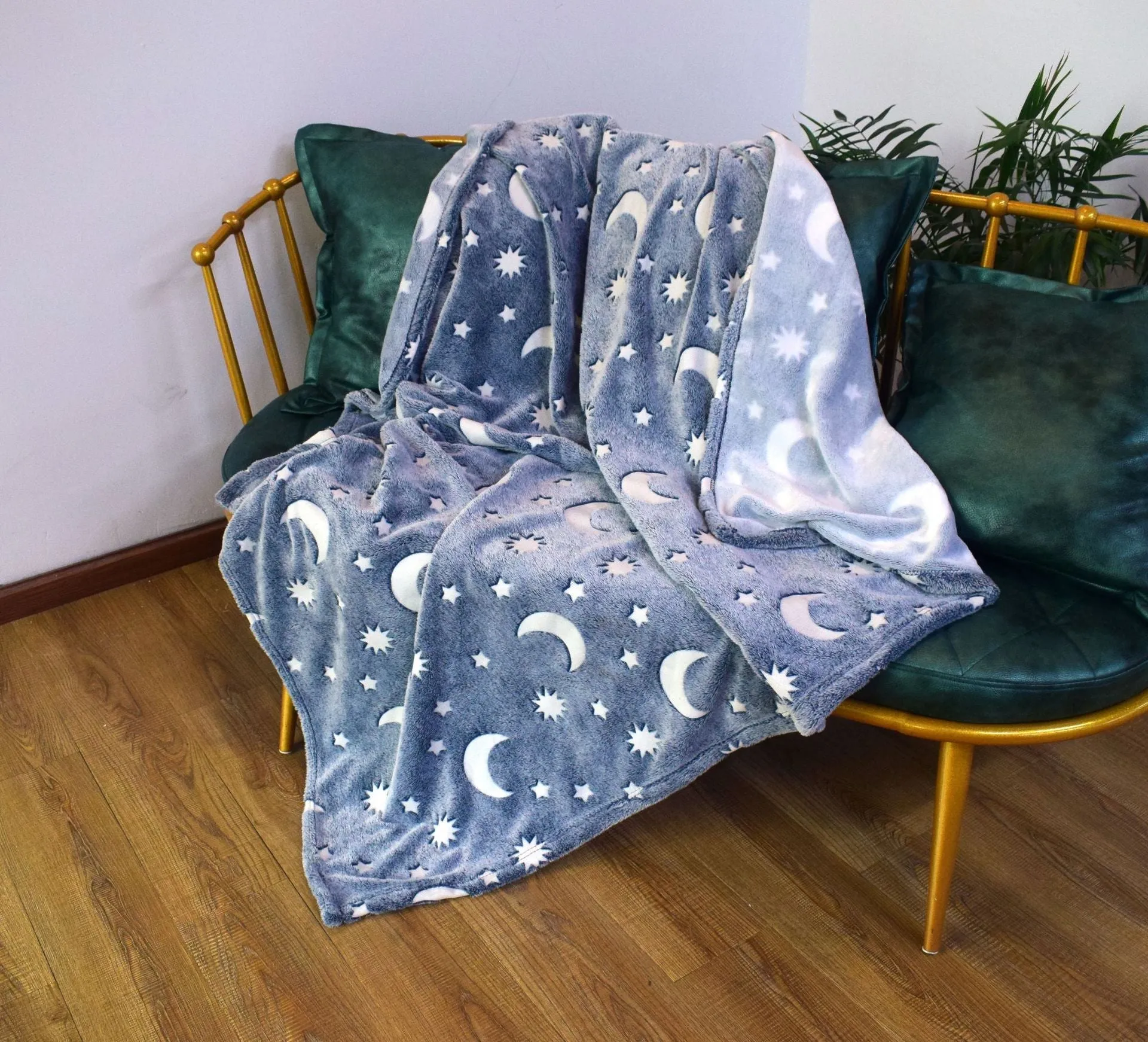 Luminous Blanket - Moon Star Design Warm Flannel Glow In The Dark Blanket