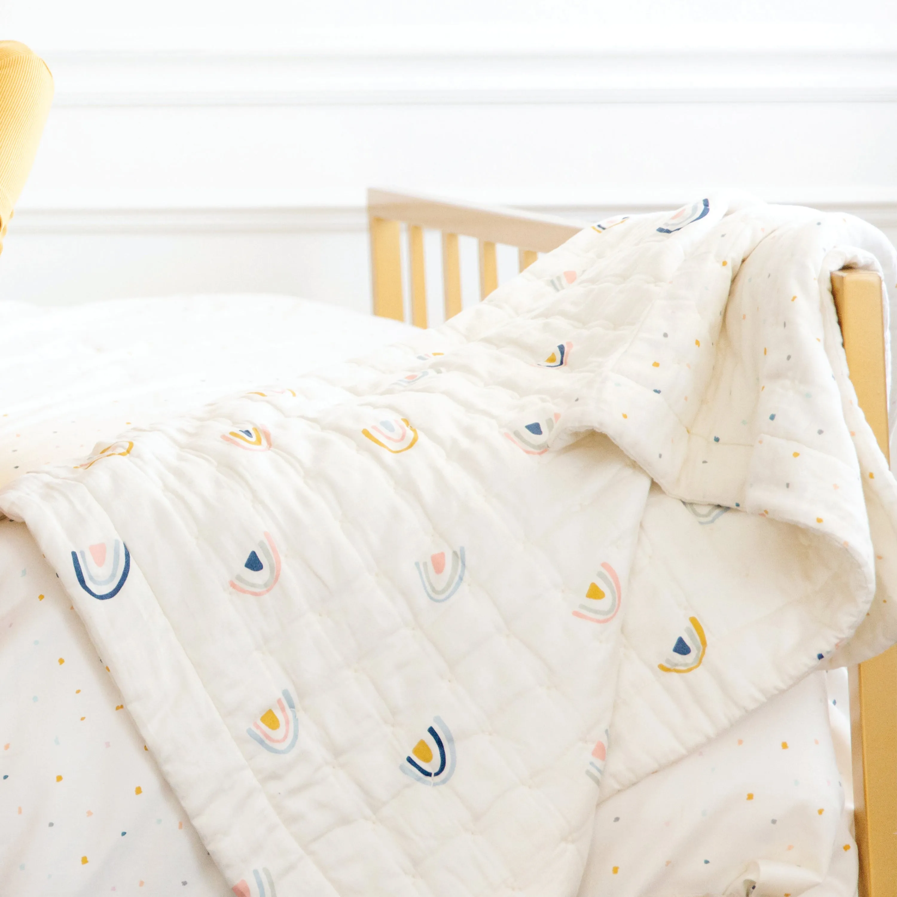 Organic Kids Quilt - Dotty & Rainbow