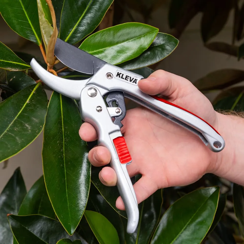 Quality Ratchet Pruning Shears With Easy Grip Squeeze & Release Handles