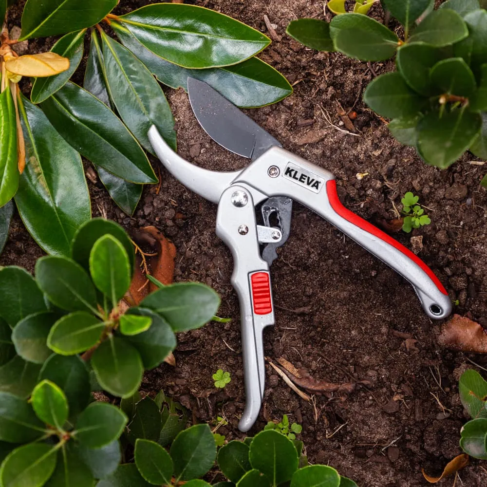 Quality Ratchet Pruning Shears With Easy Grip Squeeze & Release Handles