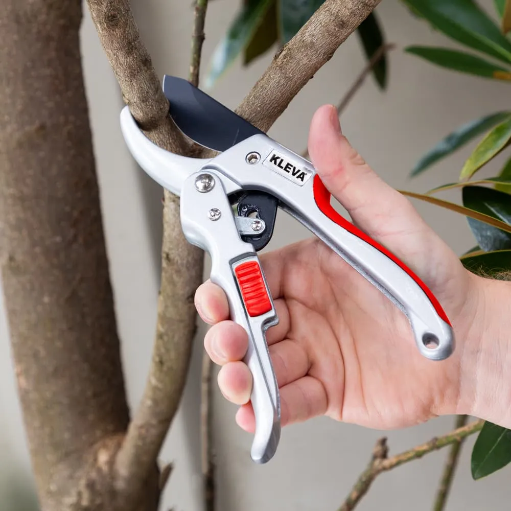 Quality Ratchet Pruning Shears With Easy Grip Squeeze & Release Handles