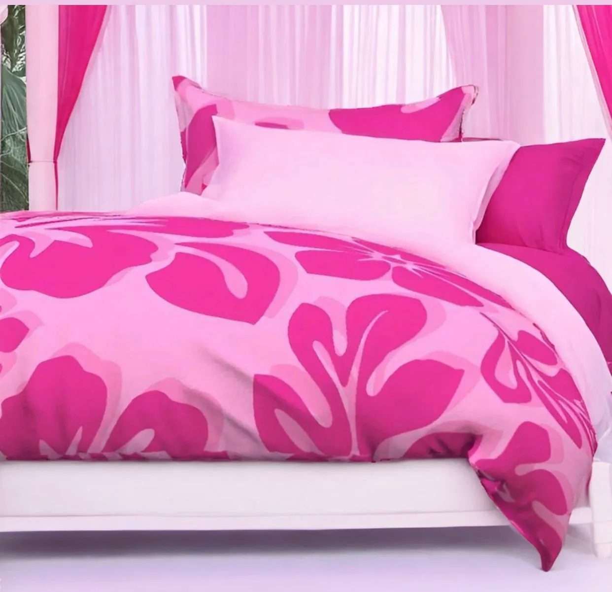 Raspberry Pinks Hibiscus and Hawaiian Flowers Duvet Cover -Large Scale