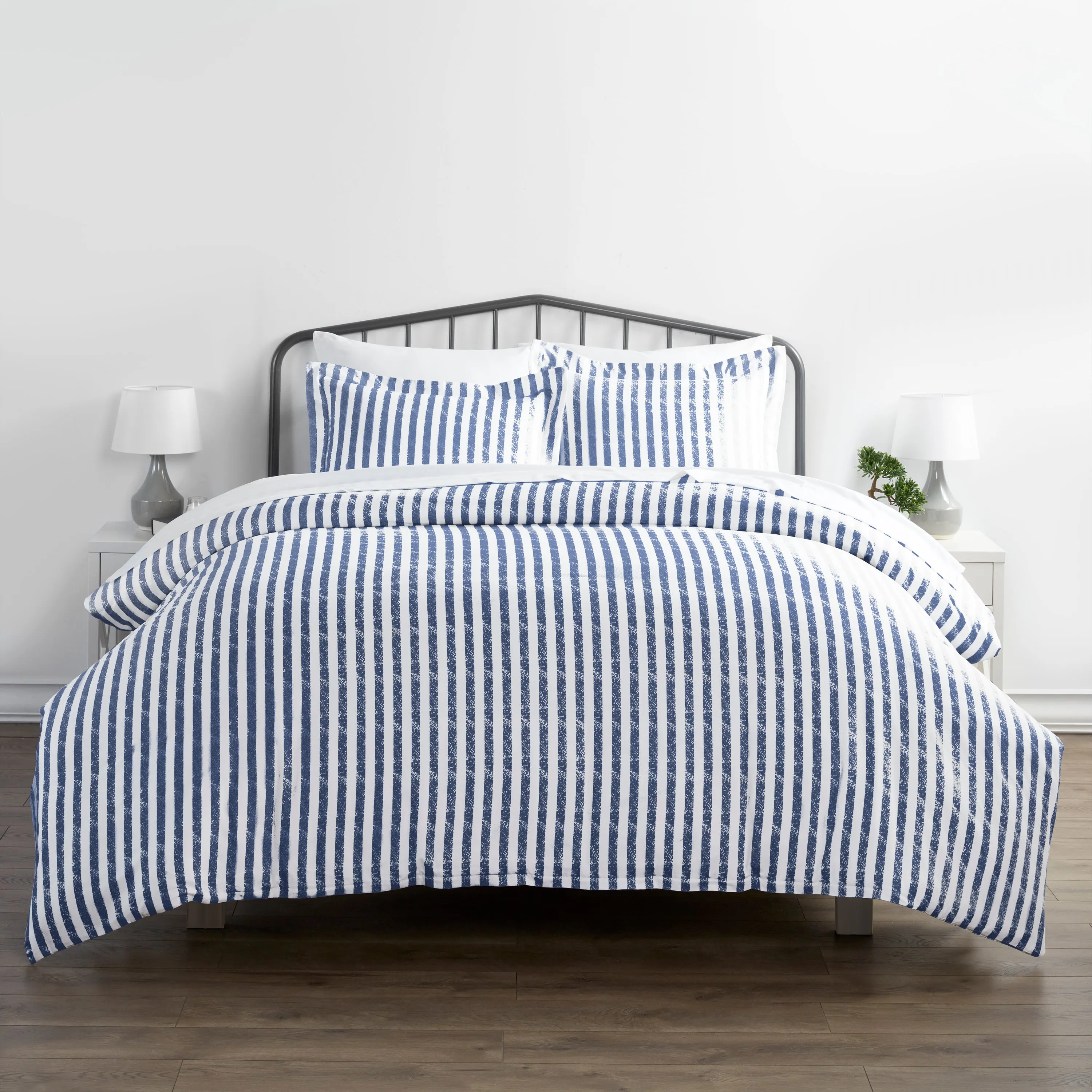 Rugged Stripes Pattern 3-Piece Duvet Cover Set