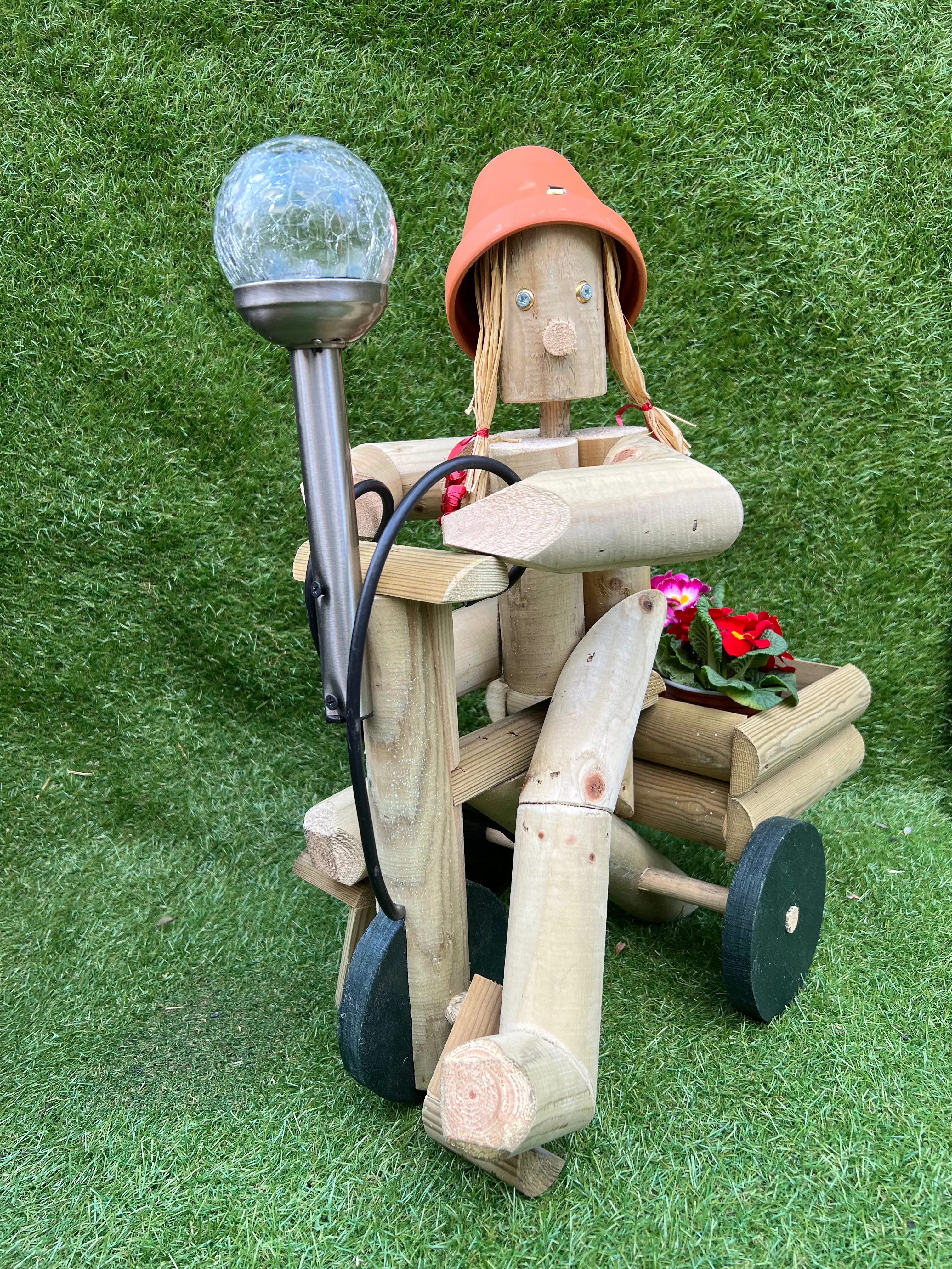 Wooden trike with solar light