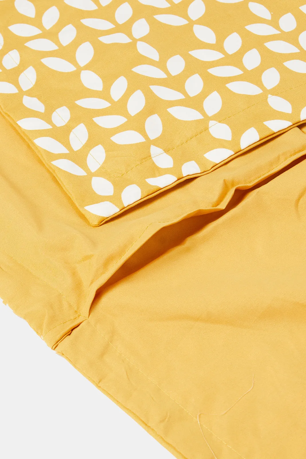 Yellow Leaves Printed Comforter Set (Single Size)